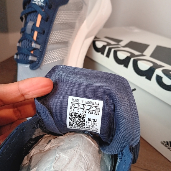 Adidas Avryn Shoes- Unisex-Shadow Navy Blue/Shadow Navy/Acid Orange/ W6.5 - M5.5 - Picture 5 of 6